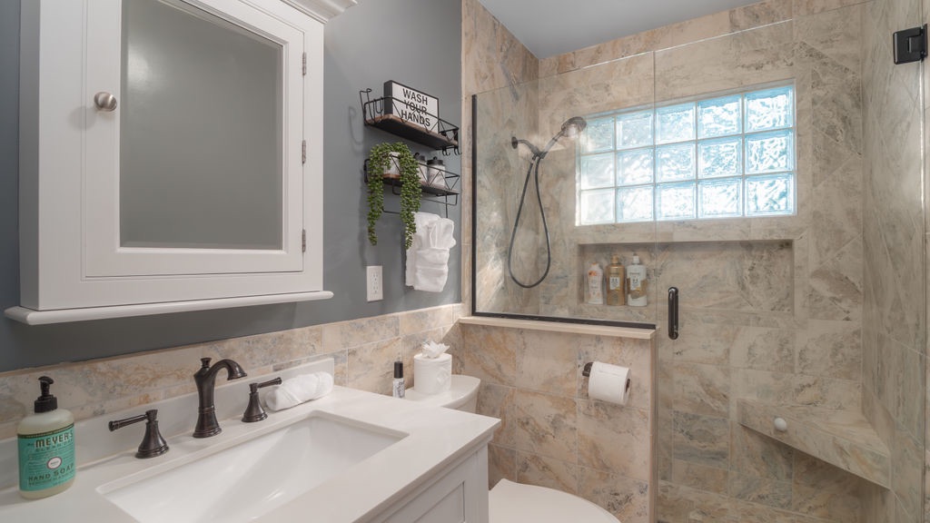 Guest Bathroom