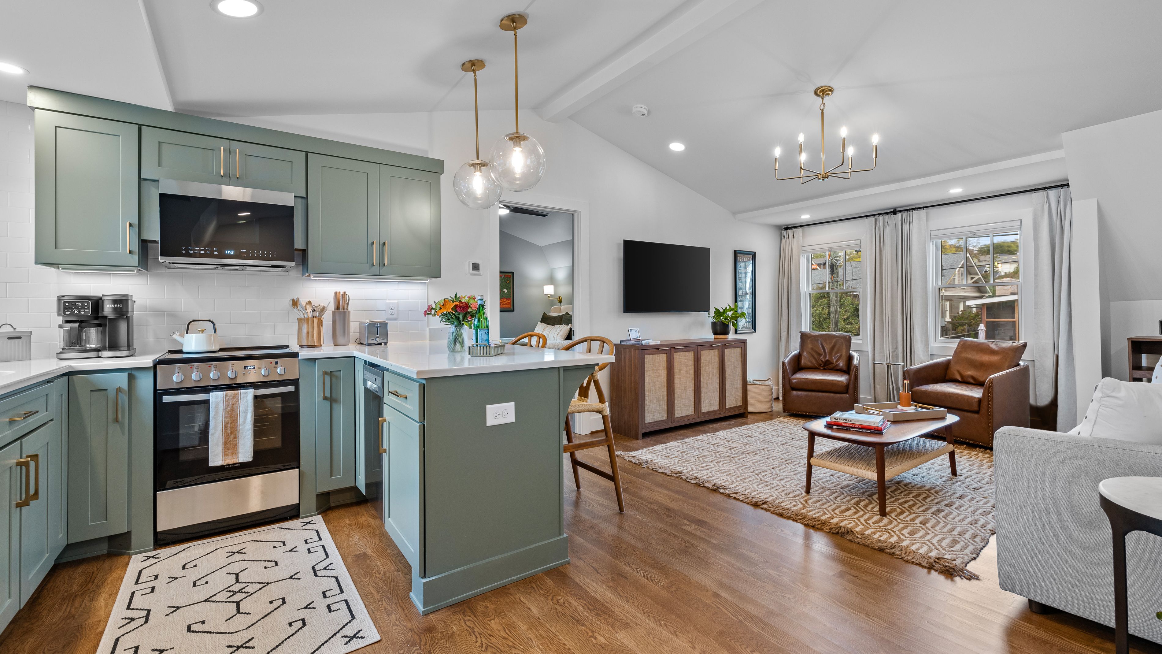 The Elmwood 12 South