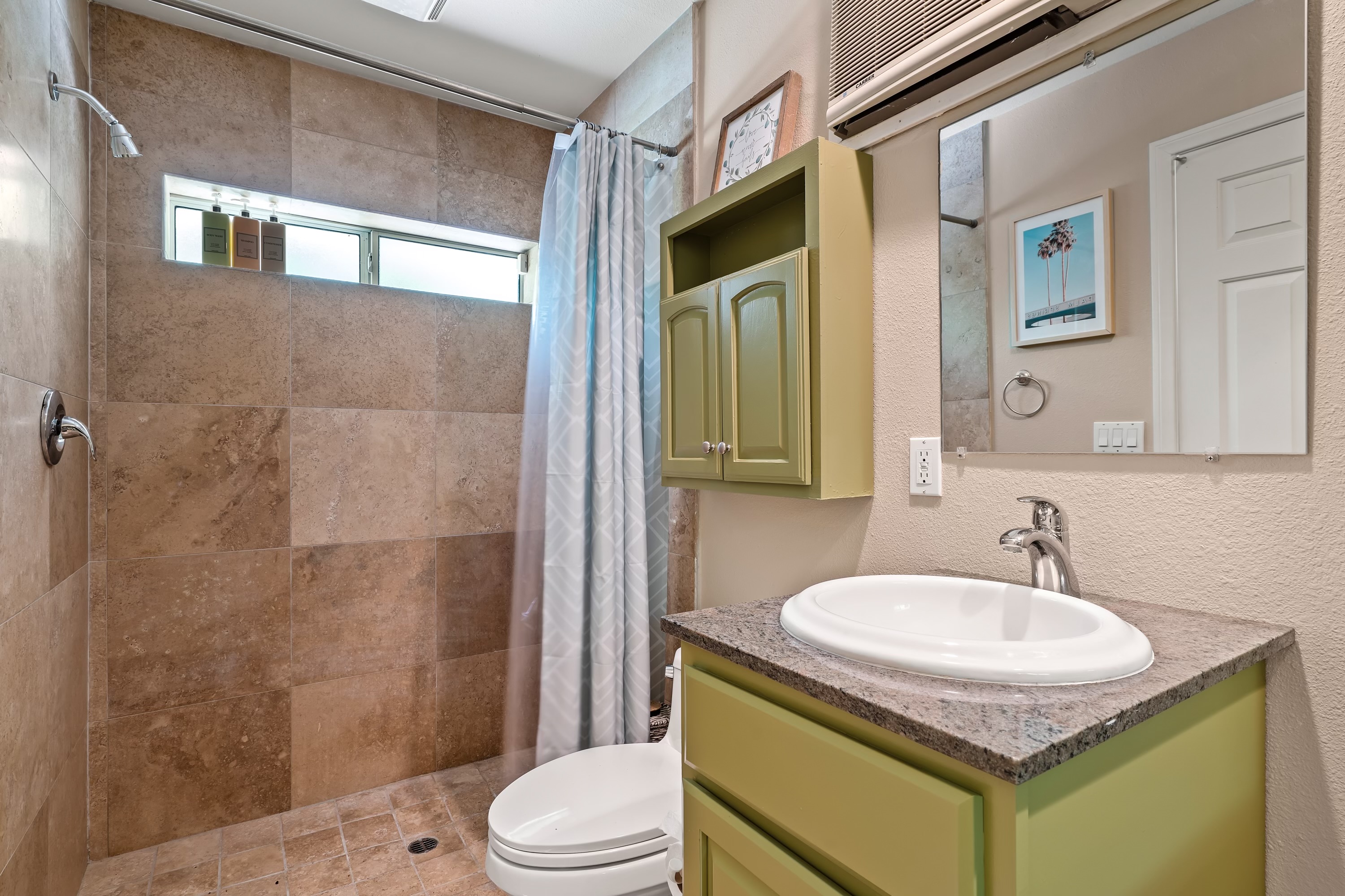 Guest House Bathroom