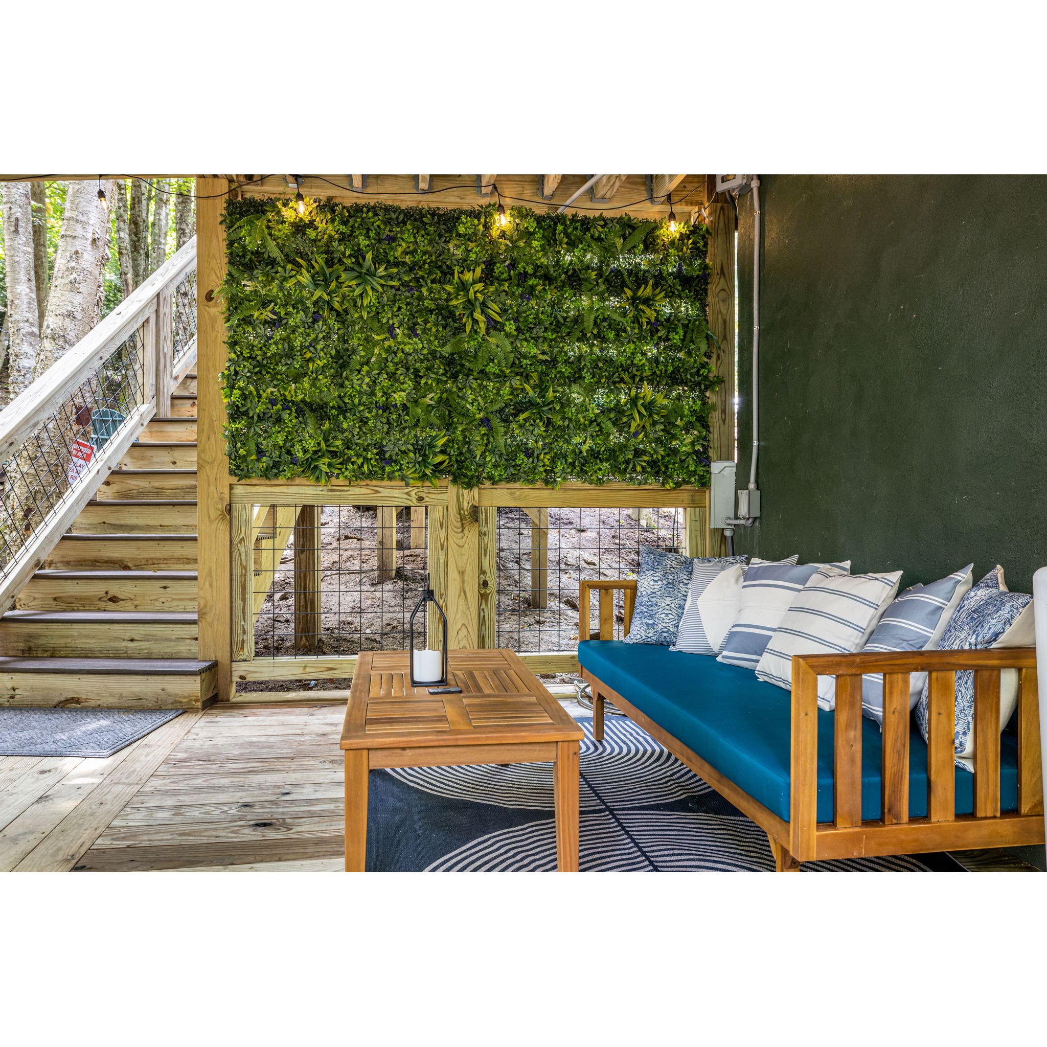 Loon Peak Outdoor Patio Daybed With Cushions