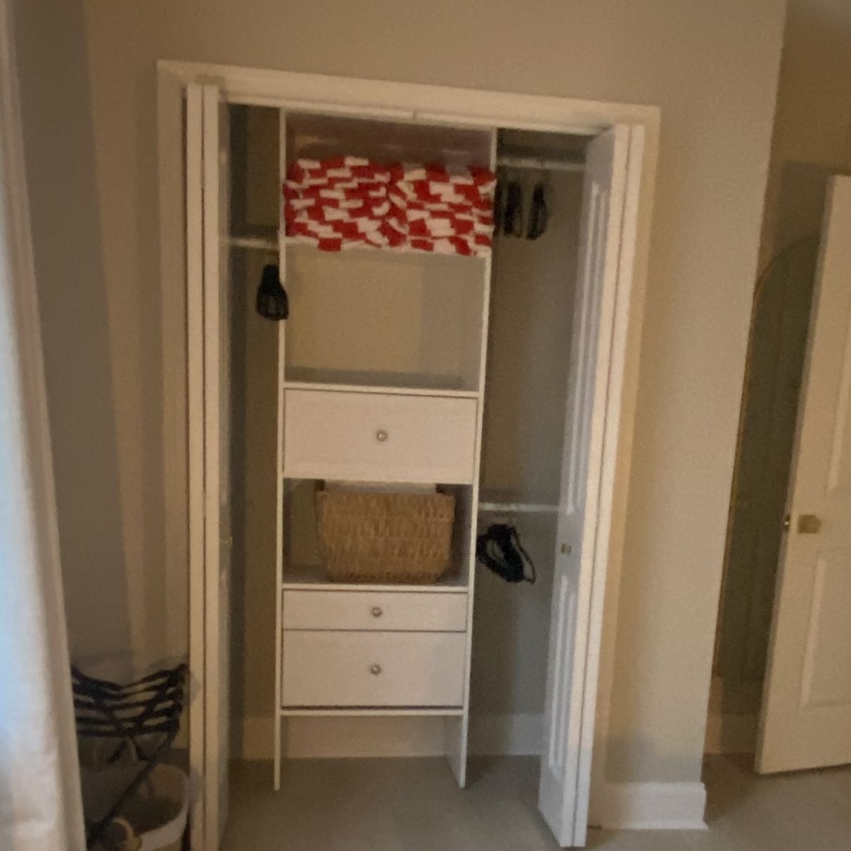 ClosetMaid Selectives