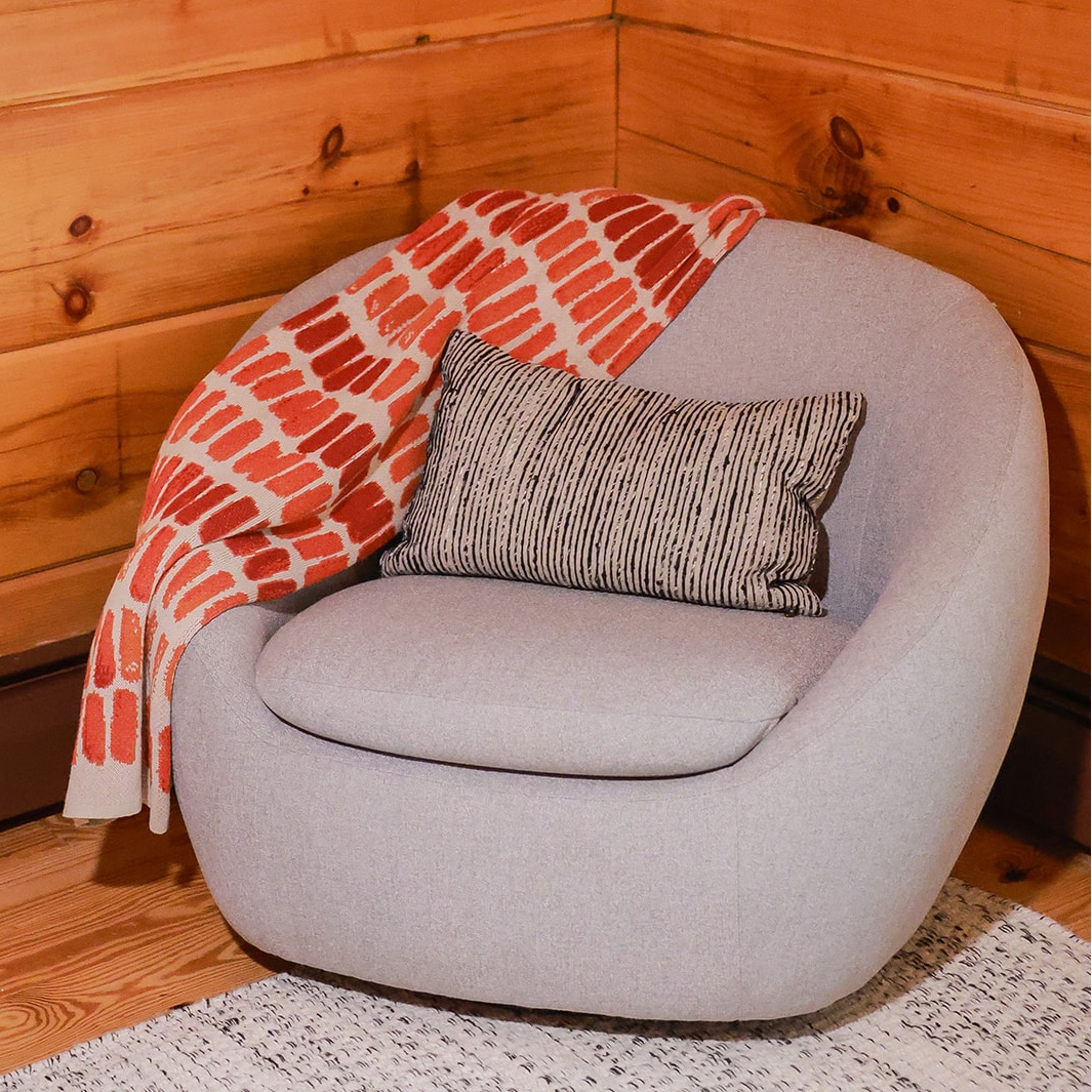 Cozy Swivel Chair H3797