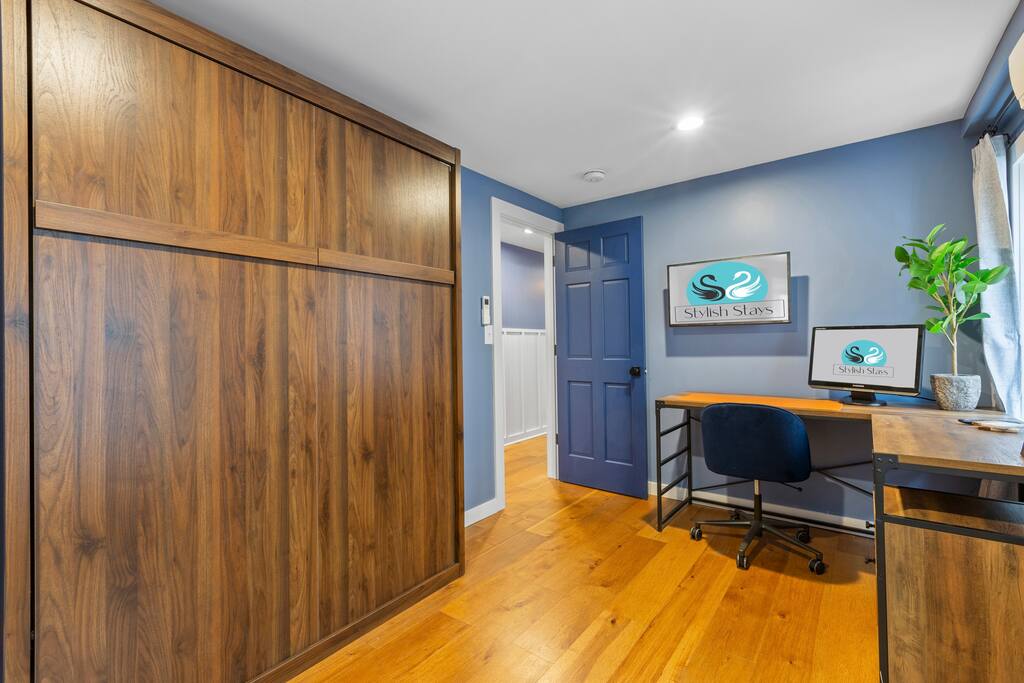Office/Study Area