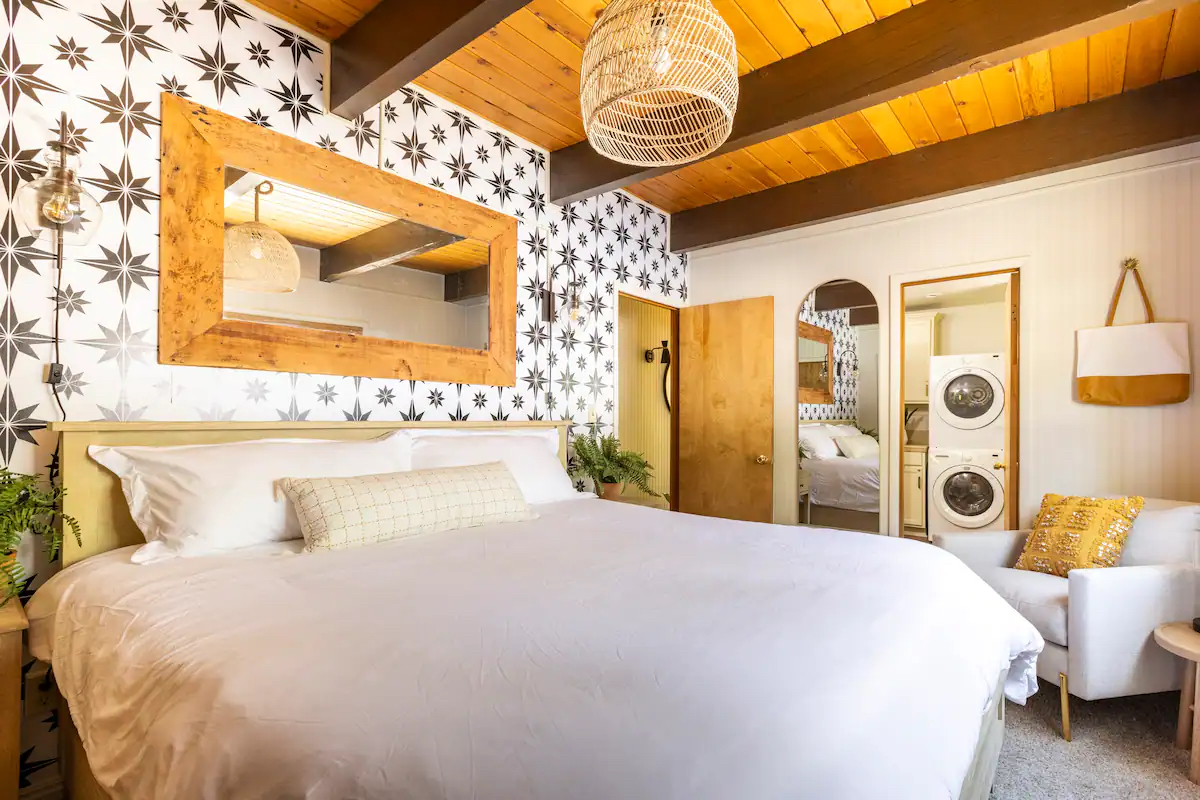 Starcrossed Room