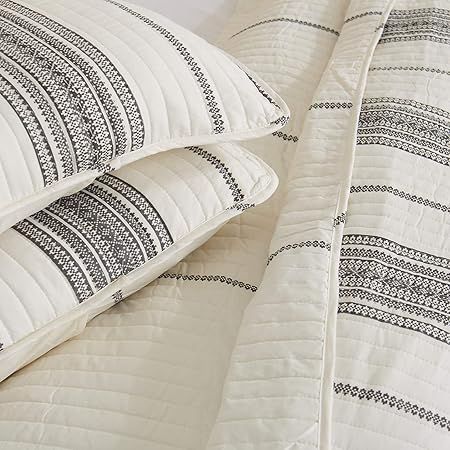 Great Bay Reversible Quilt - Twin 