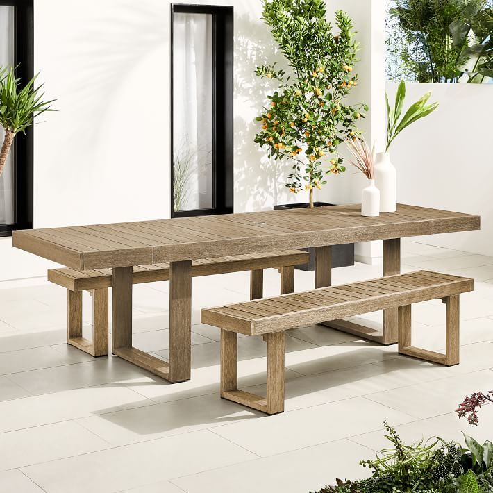 Portside Outdoor Extendable Dining Table 66 Set H4477
