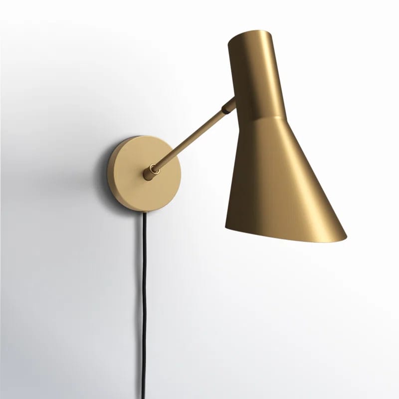 Solana Wall Sconce - Plug-in with Dimmer Switch