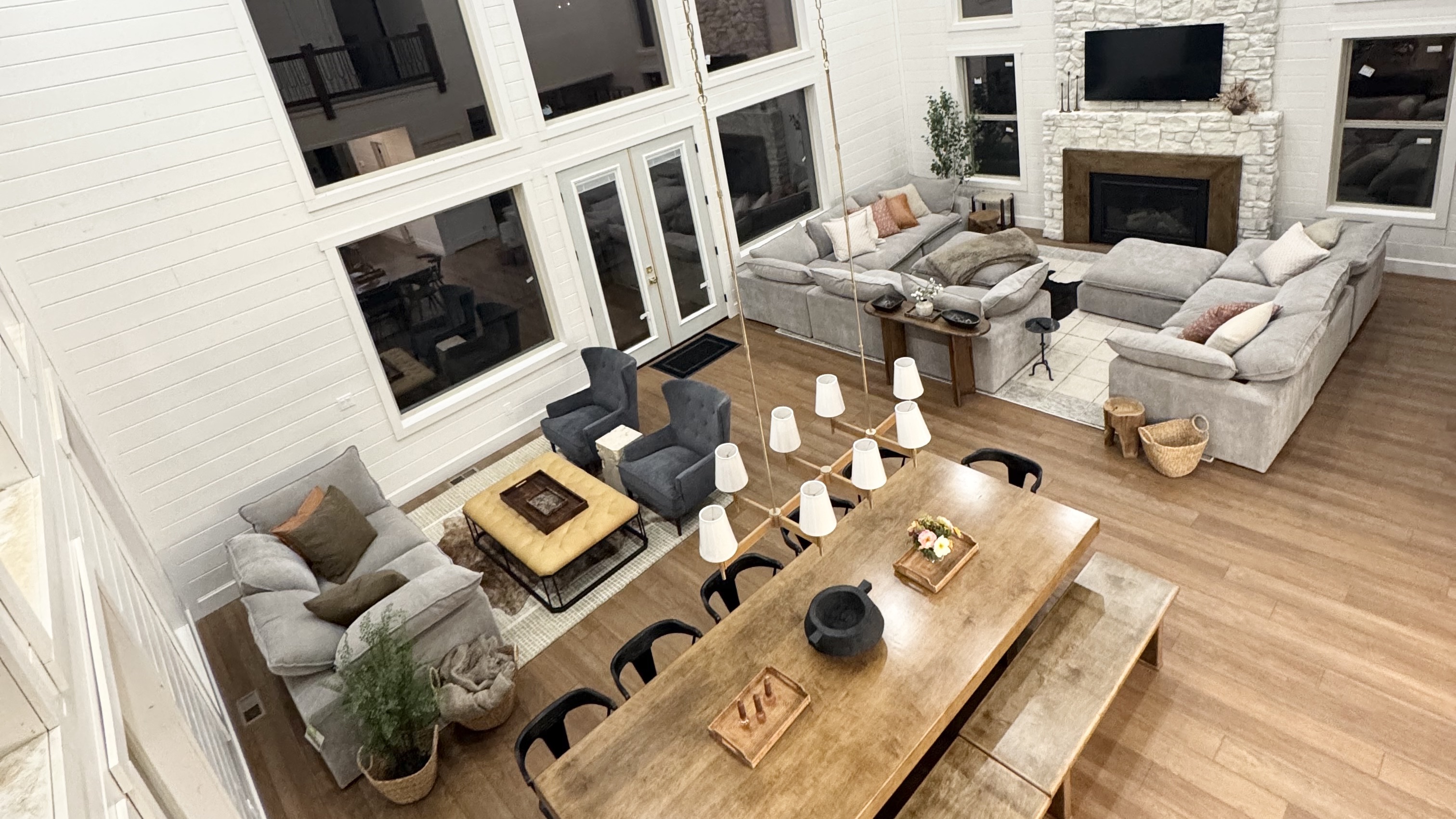 Shop Your Stay - Deck | RIX Cabin