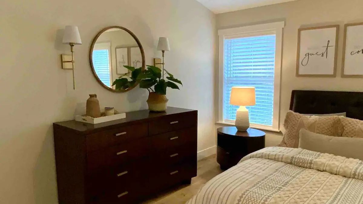 Queen Room