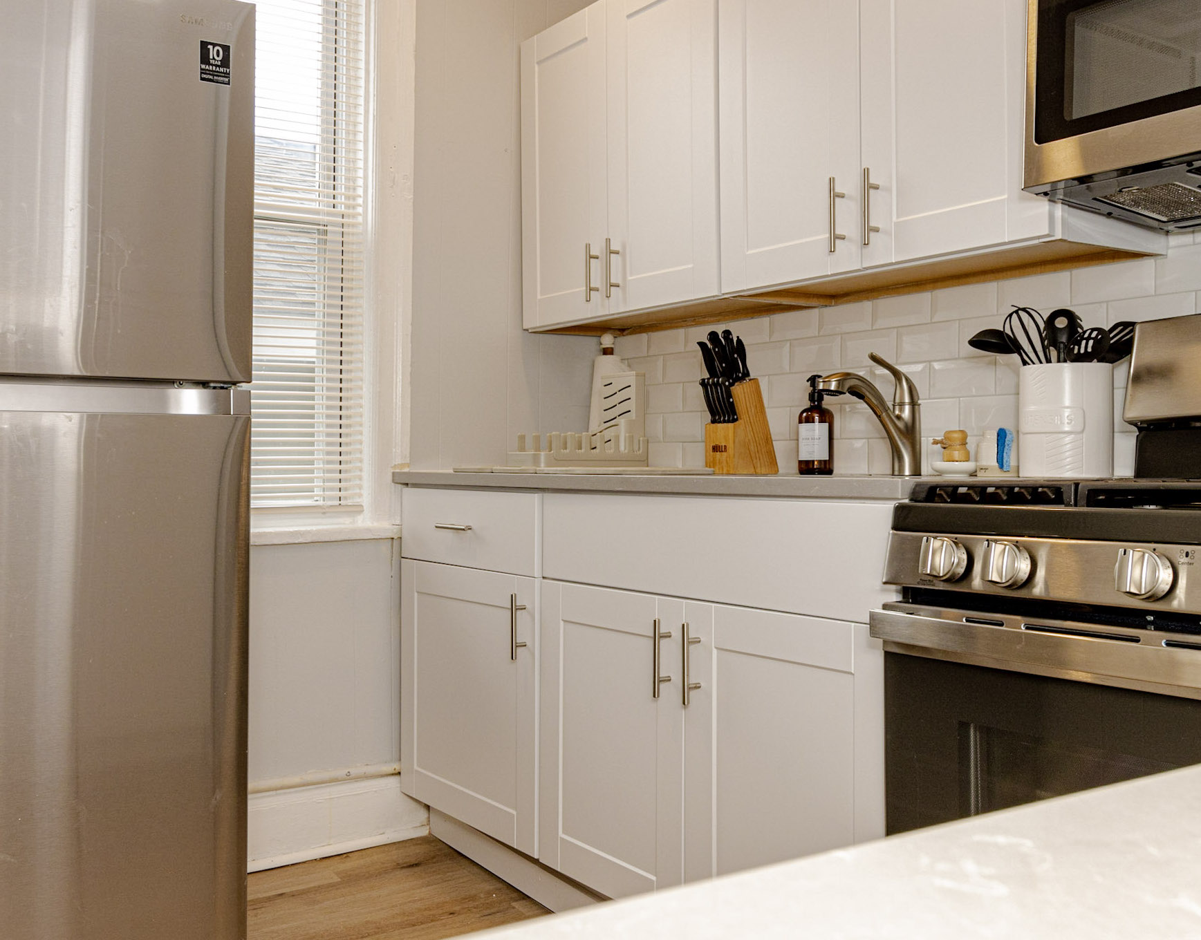 APT 2 - Kitchen