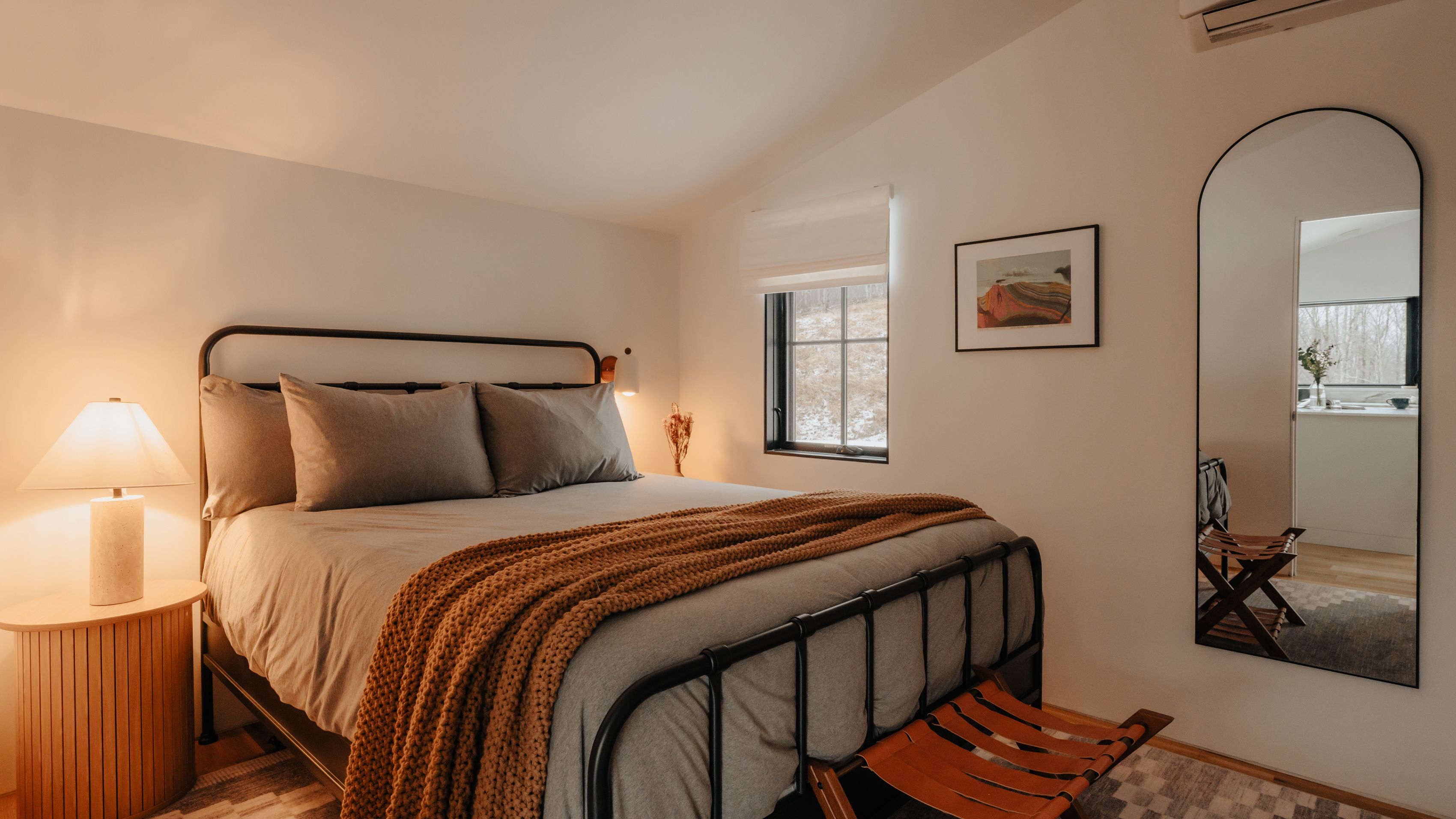 Queen Bedroom
