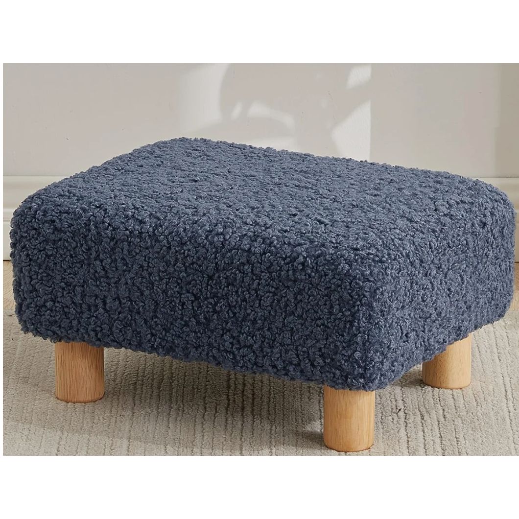 Small footstool footstool