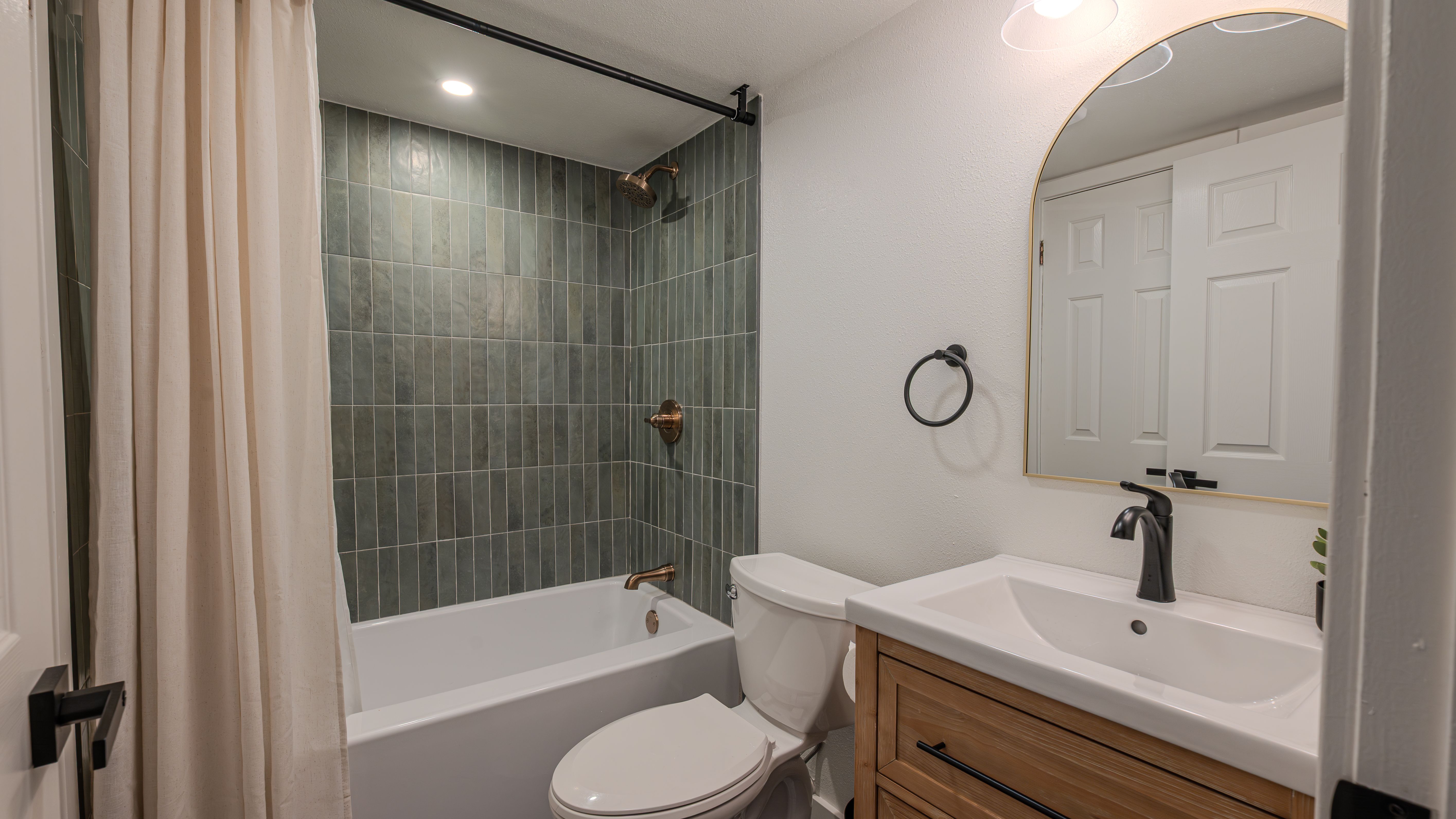 Upstairs Bathroom