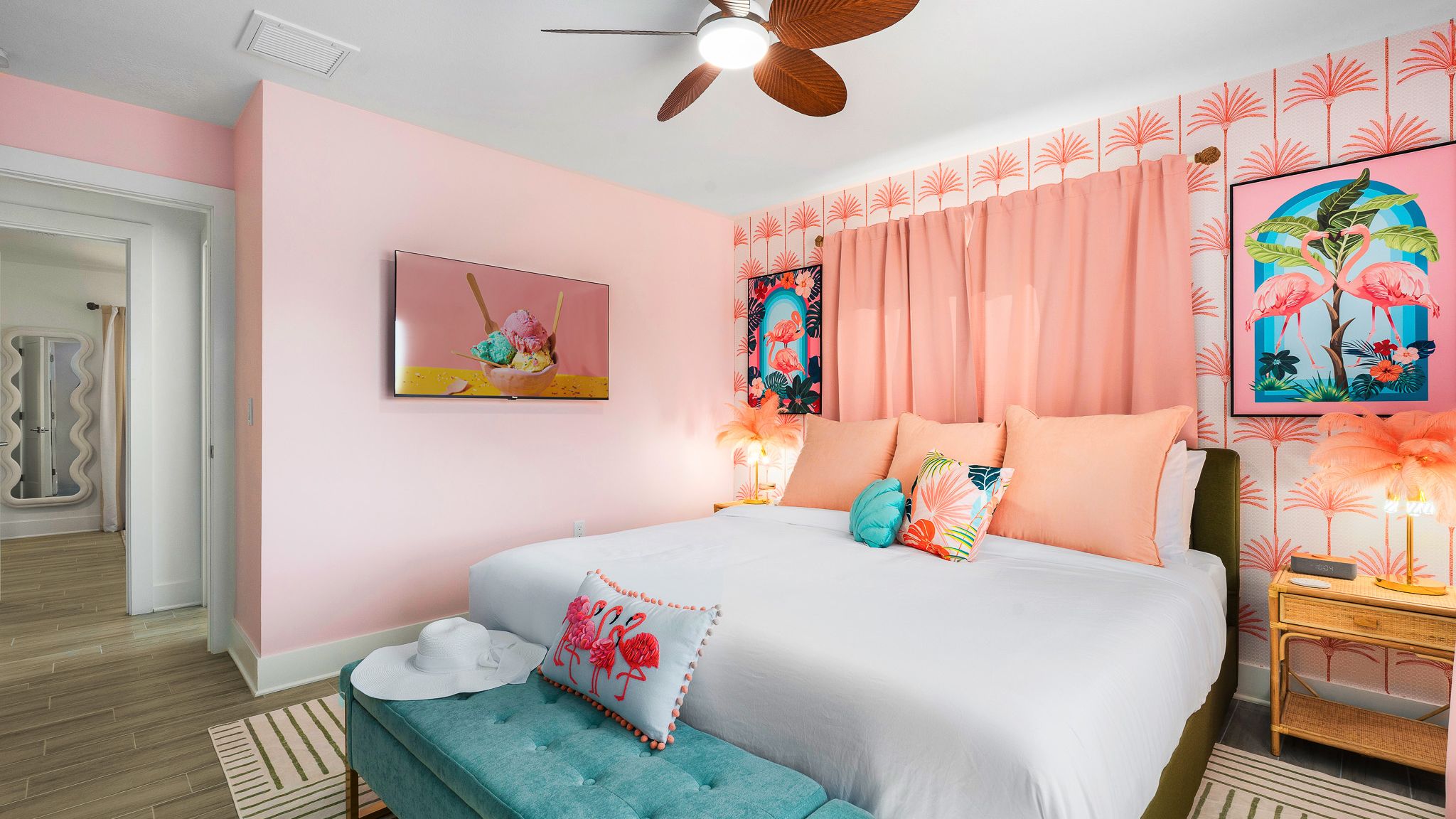 Bedroom 3 - Flamingo