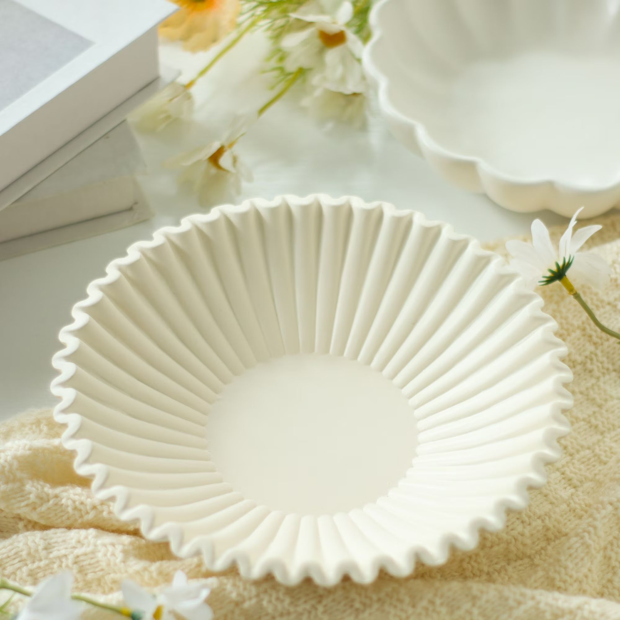 Better Homes & Gardens off white ribbon bowl