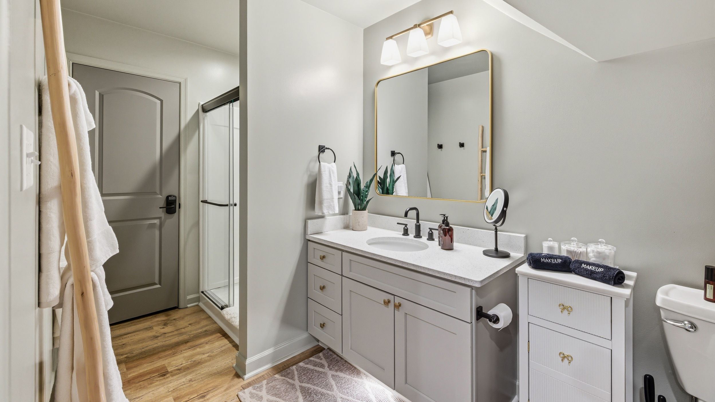 Bathroom 4