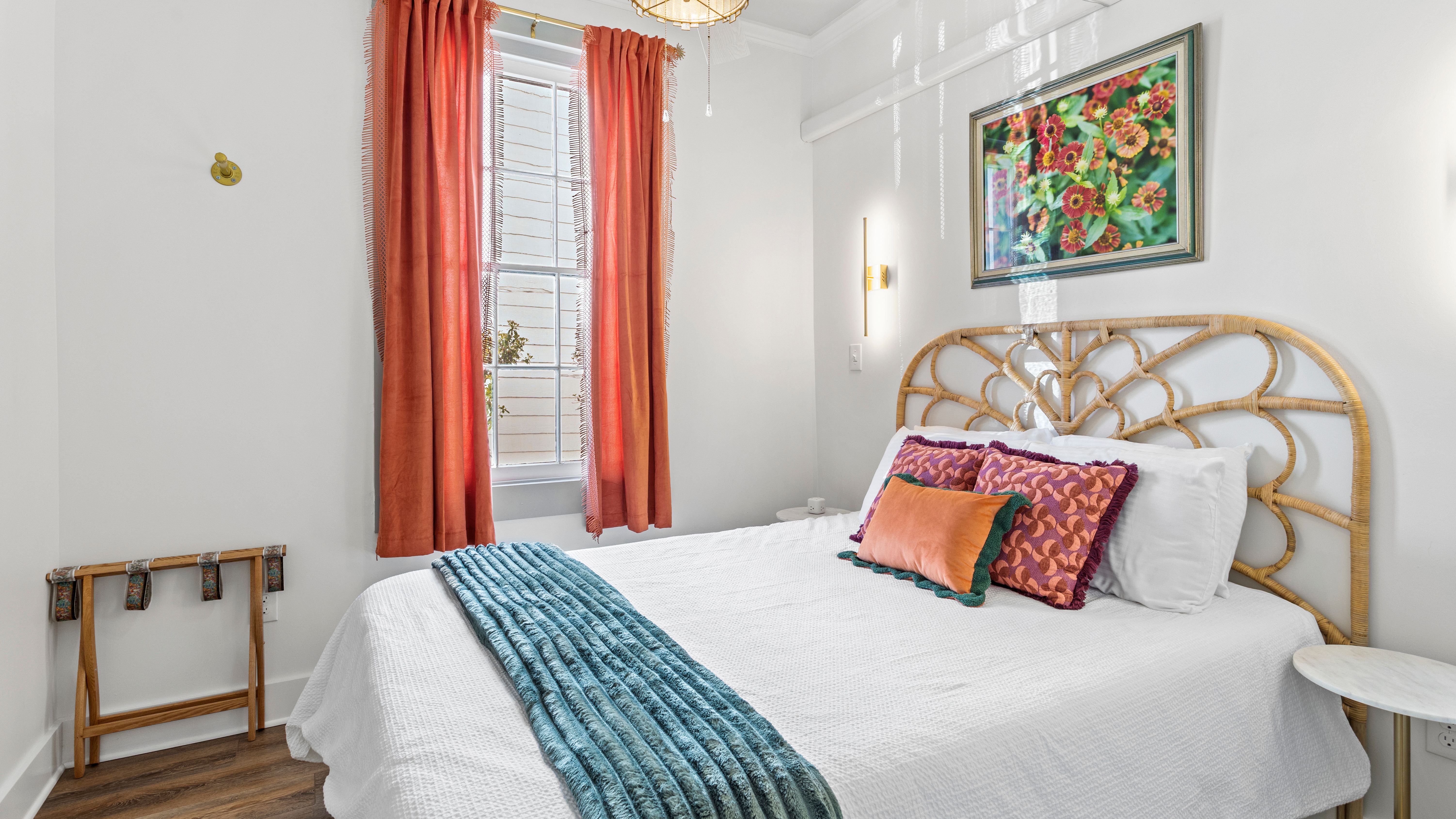 Vivian Suite Queen Bedroom
