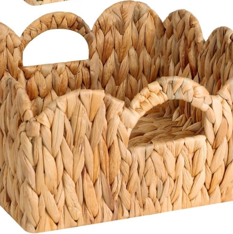 Scalloped Wicker Basket