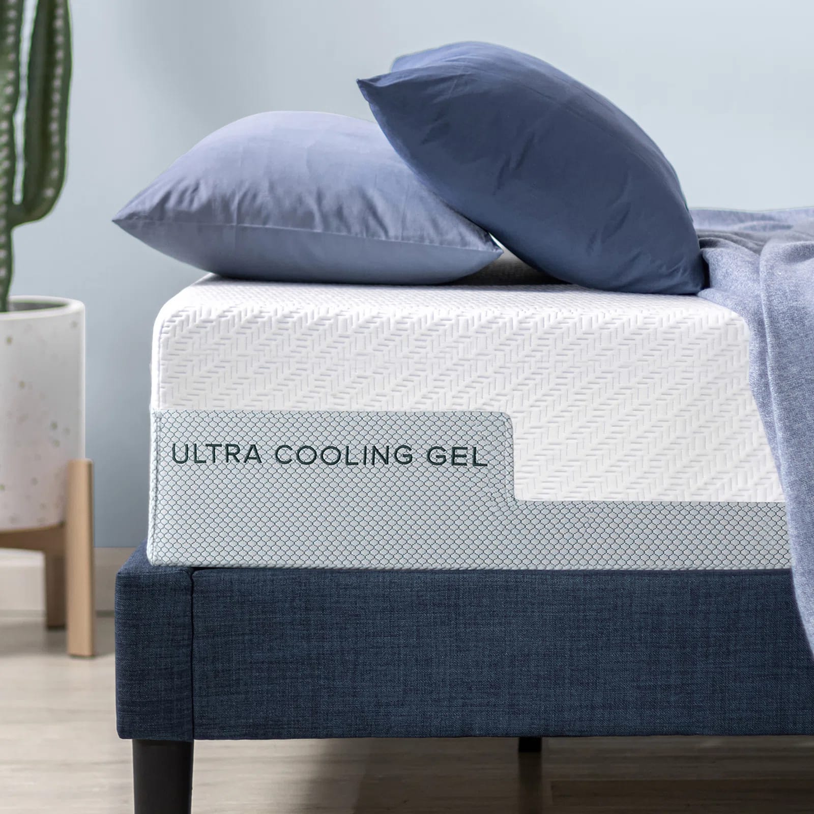 Zinus 12'' Medium Ultra Cooling Gel Memory Foam Mattress