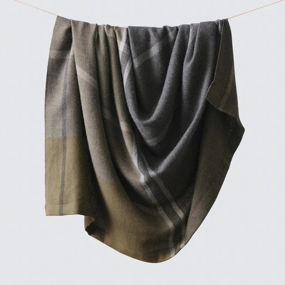 Selva Alpaca Throw