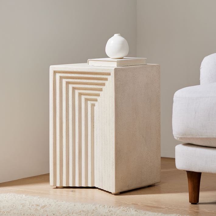 Zayden Side Table H11107