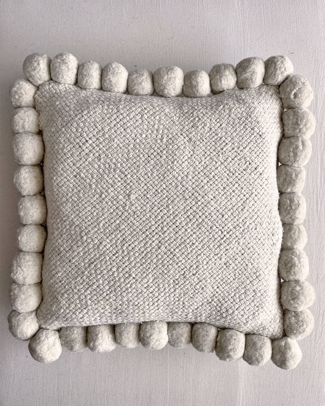Square Pom Pom Cushion – Natural (l) • Andina