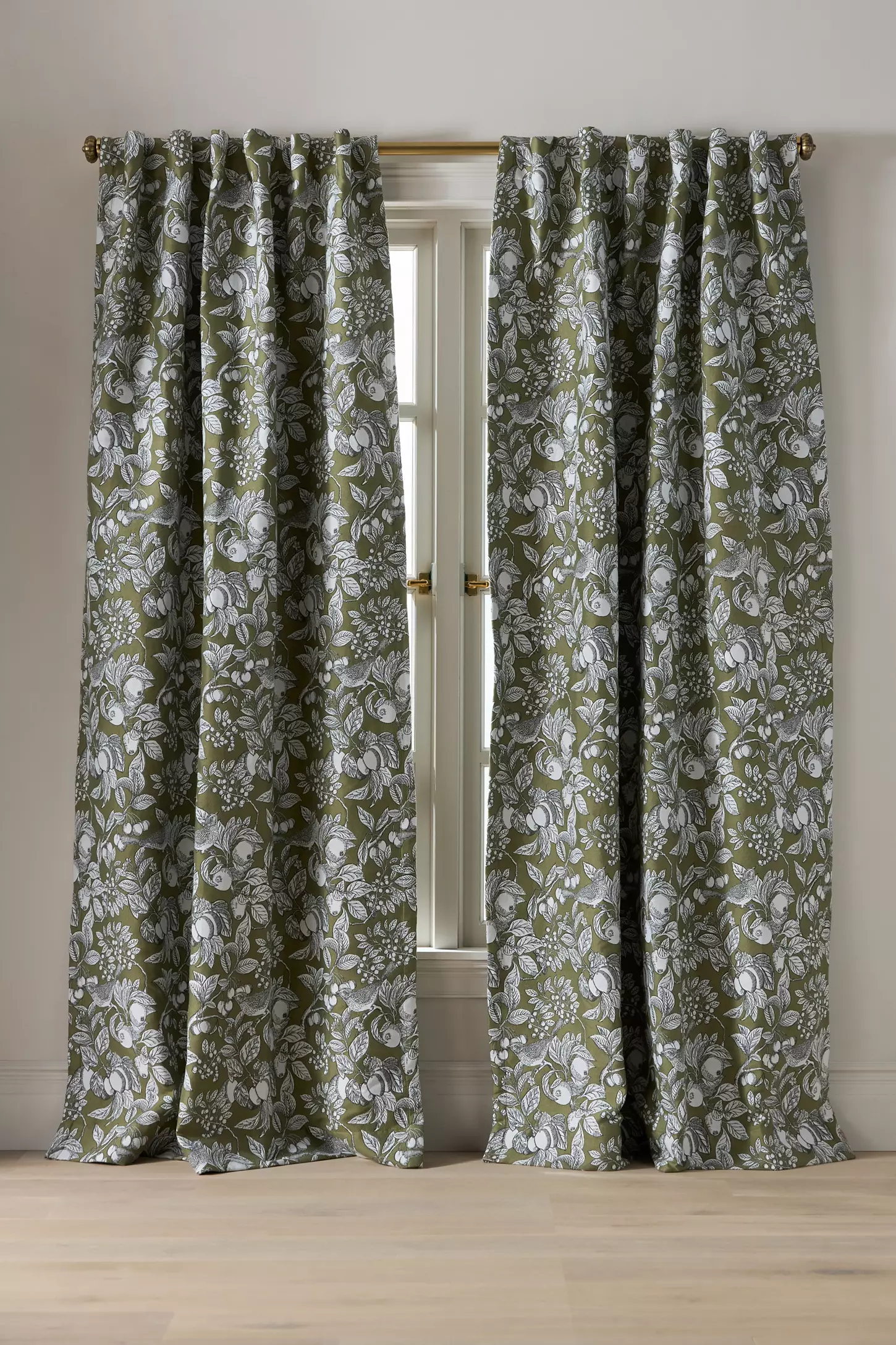 Jacquard Bird Curtain