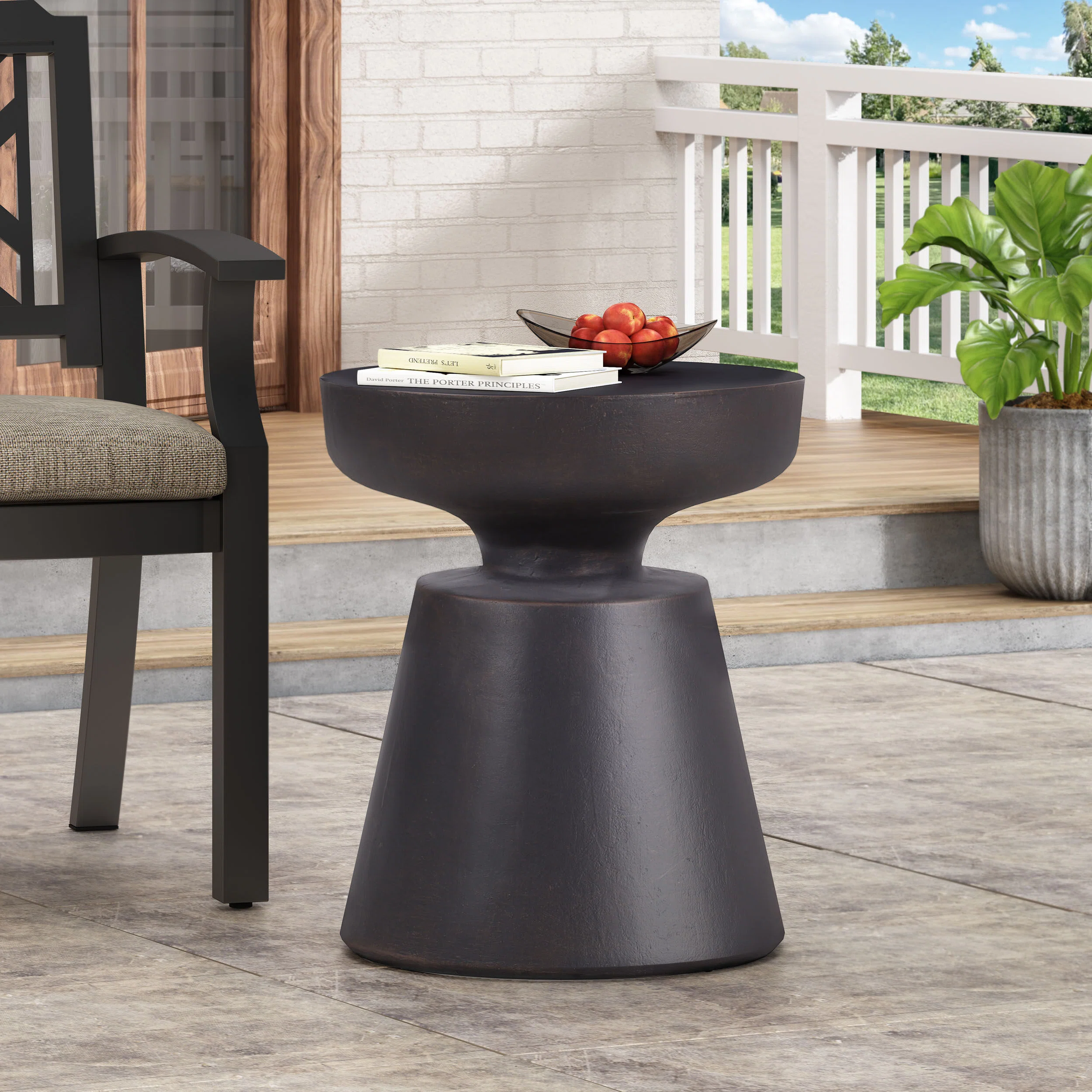 Carolane Lightweight Concrete MGO Side Table