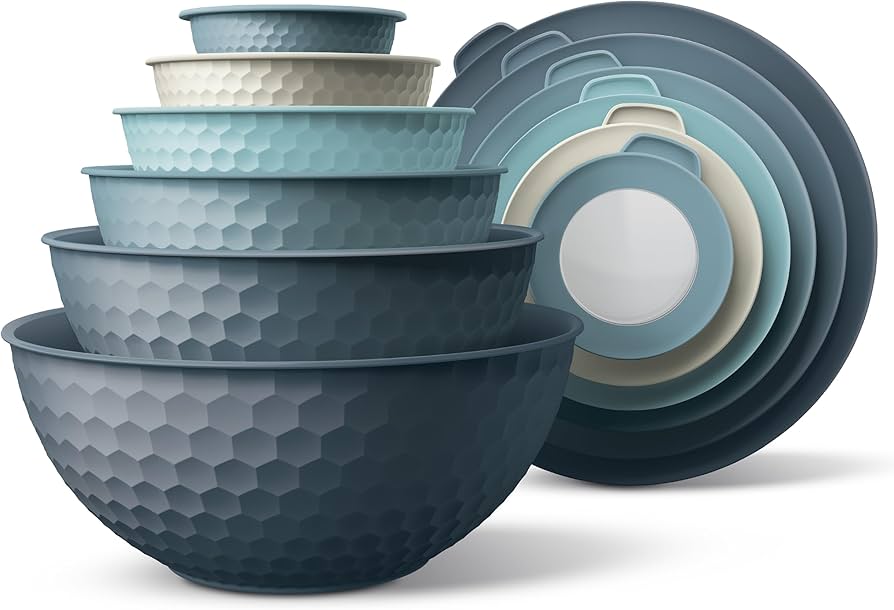 Mixing Bowls with Lids 