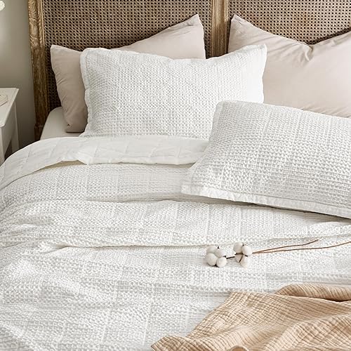 Bedsure Cotton Quilt Set, Queen Size Bedspread, Lightweight Waffle Comforter Queen Size - White Bedding Coverlet for All Seasons (Includes 1 Quilt, 2 Pillow Shams)