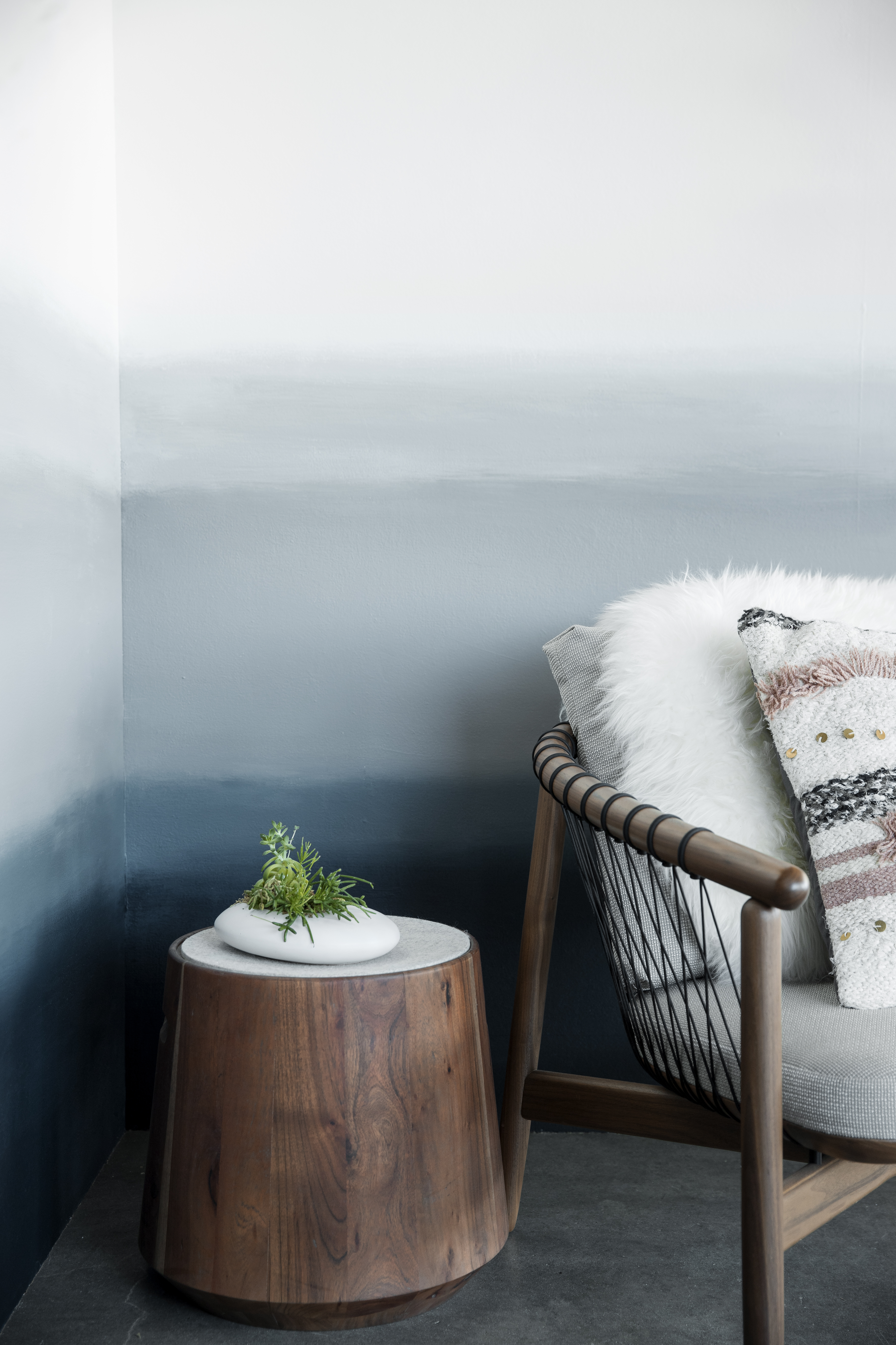 How To Paint An Ombré Wall