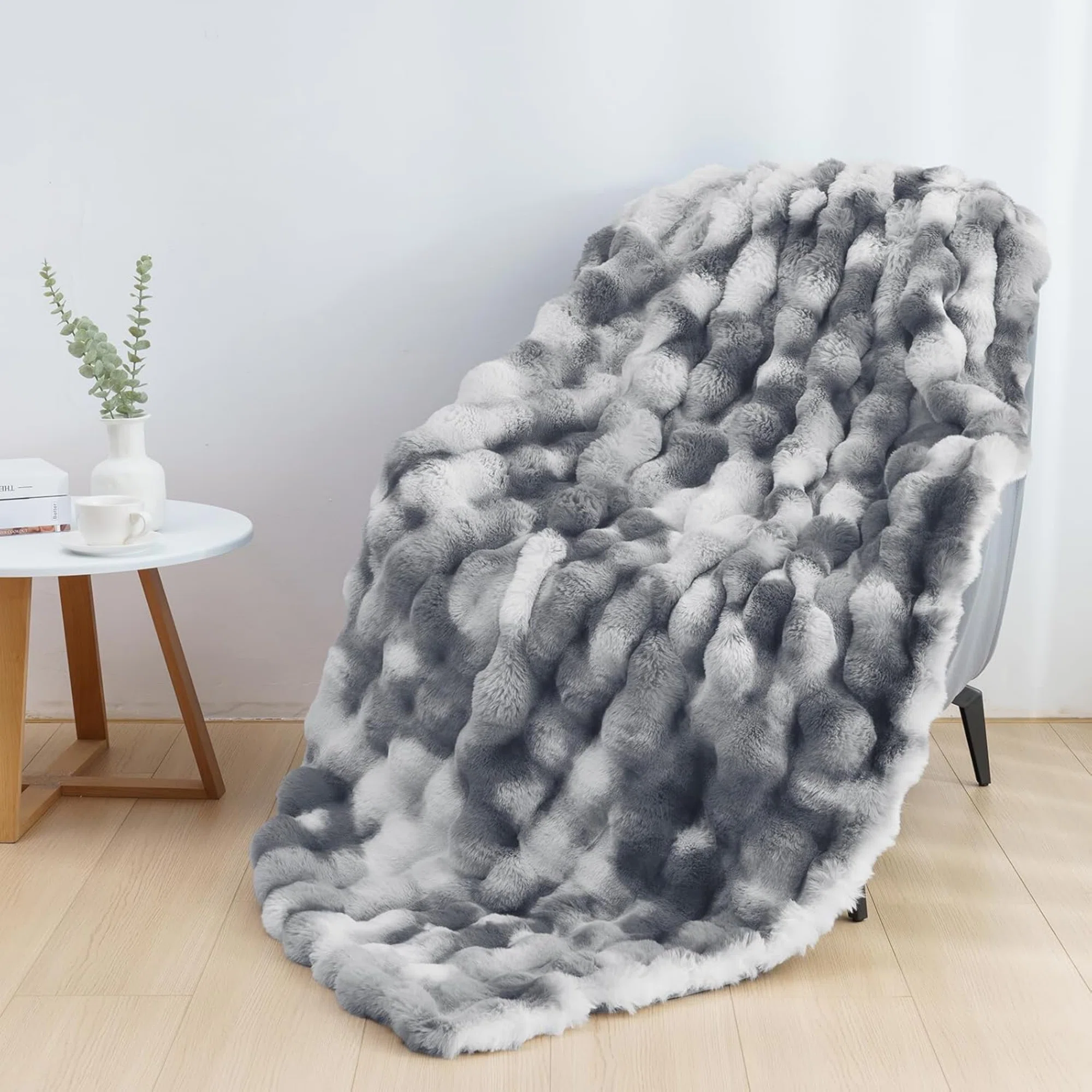 Cozy Warm Luxury Faux Fur Rabbit Throw Blanket, Knitted Soft Thick Furry Cute Plush Reversible Blanket for Sofa, Living Room, Bedroom - Suitable for Winter & Spring & Holiday Gift Ideas