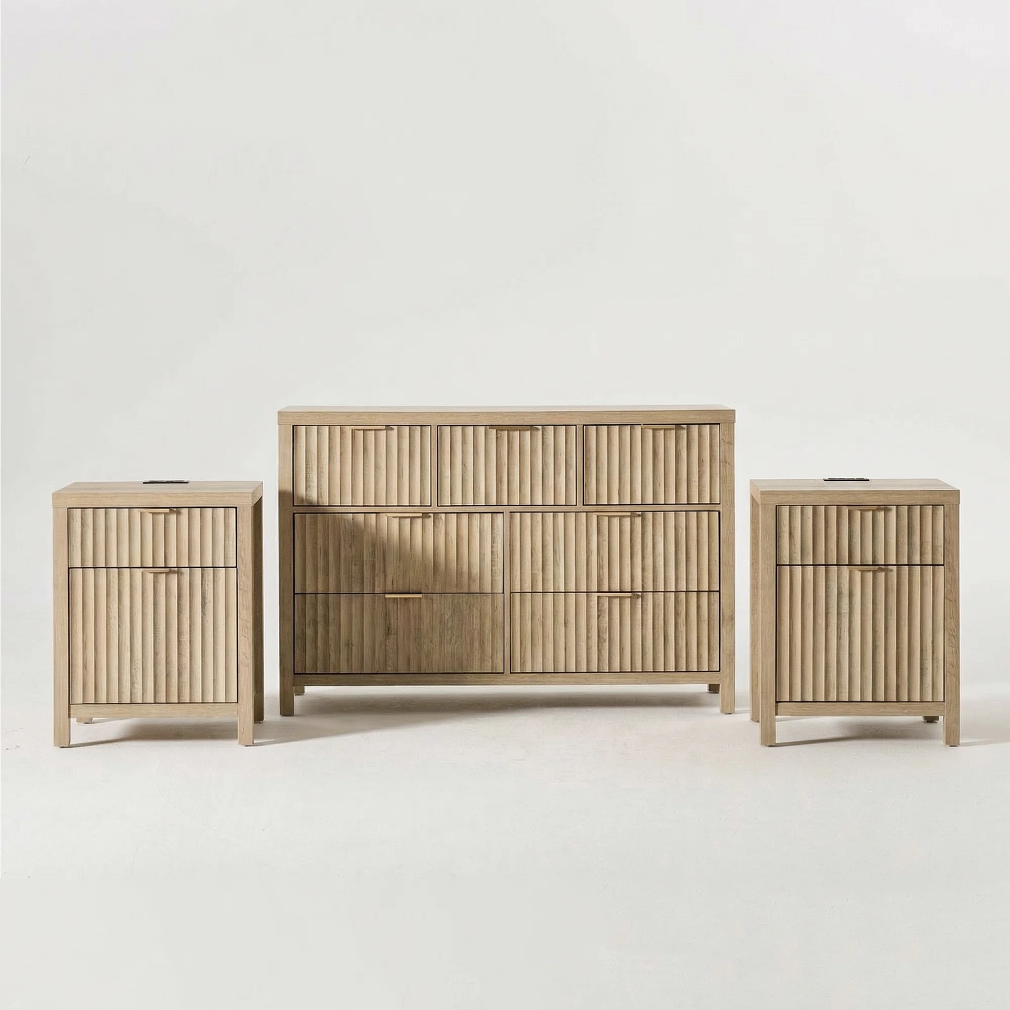 Arrilla 3 Pieces Bedroom Set