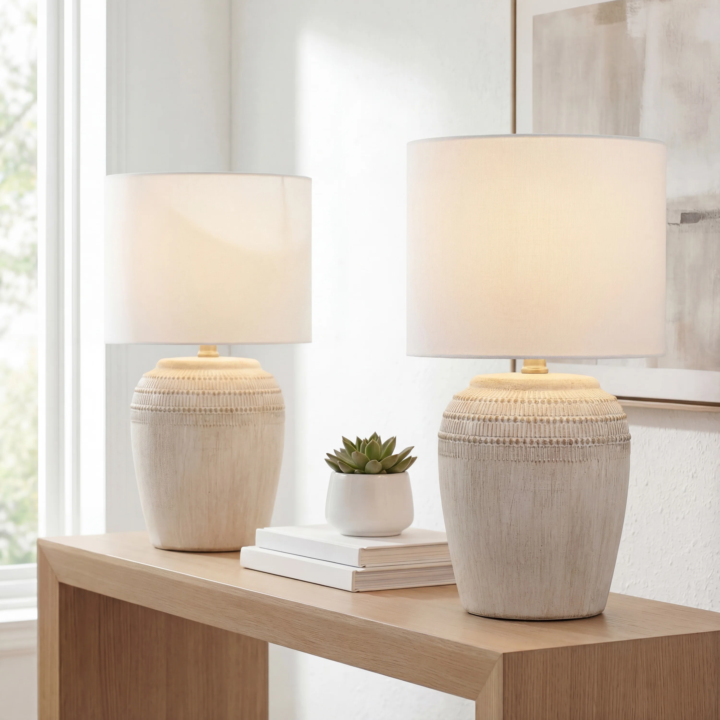 Hugo 16.75" Traditional Rustic Reeded Ceramic Vase LED Table Lamp
