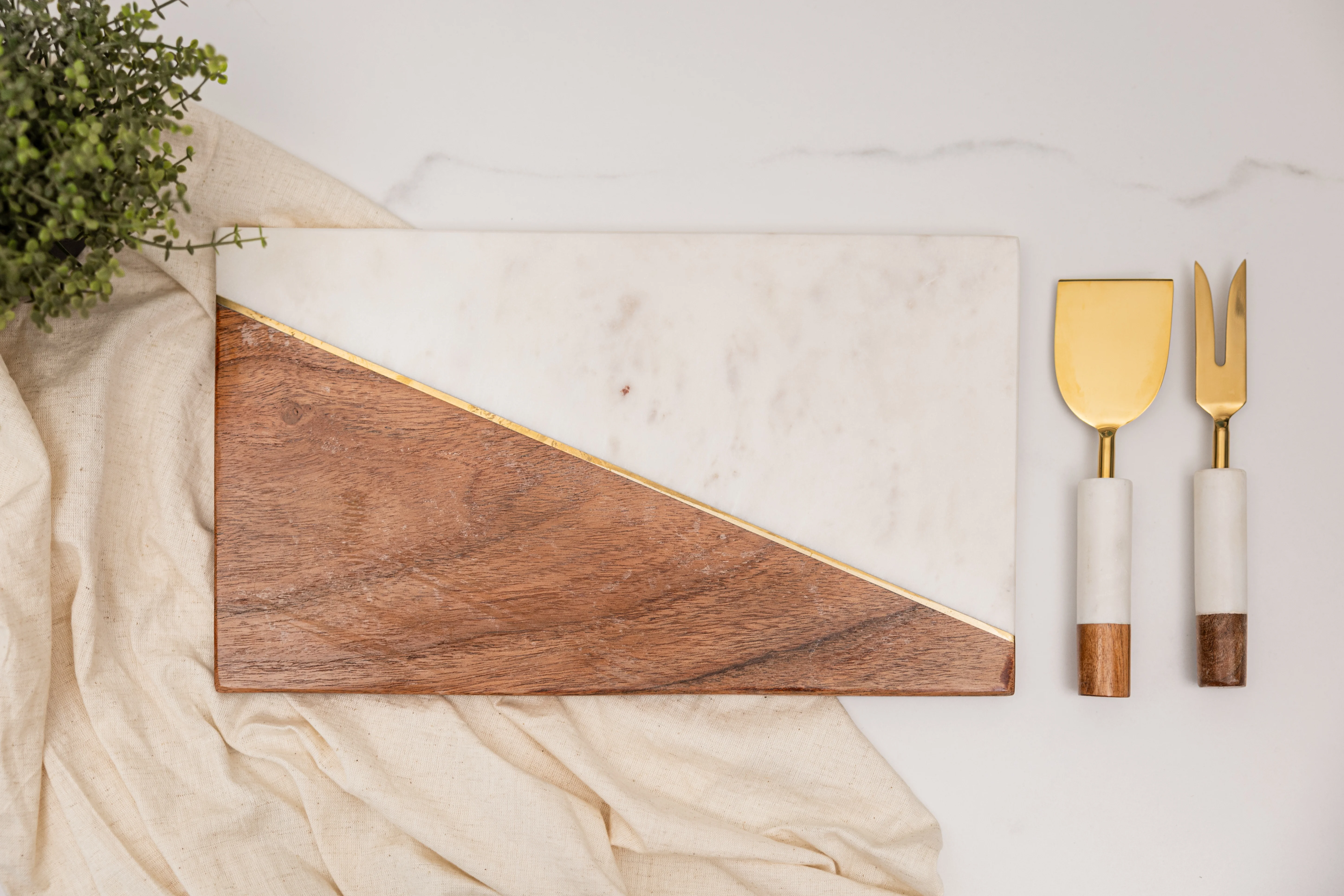 LuxeDesigns Acacia Wood & White Marble Triangle Cutting Board – Dual-Surface Kitchen Board for Cutting, Chopping & Serving – Eco-Friendly Acacia Wood and Marble Charcuterie Board, Diagonal Split Design, Durable & Elegant