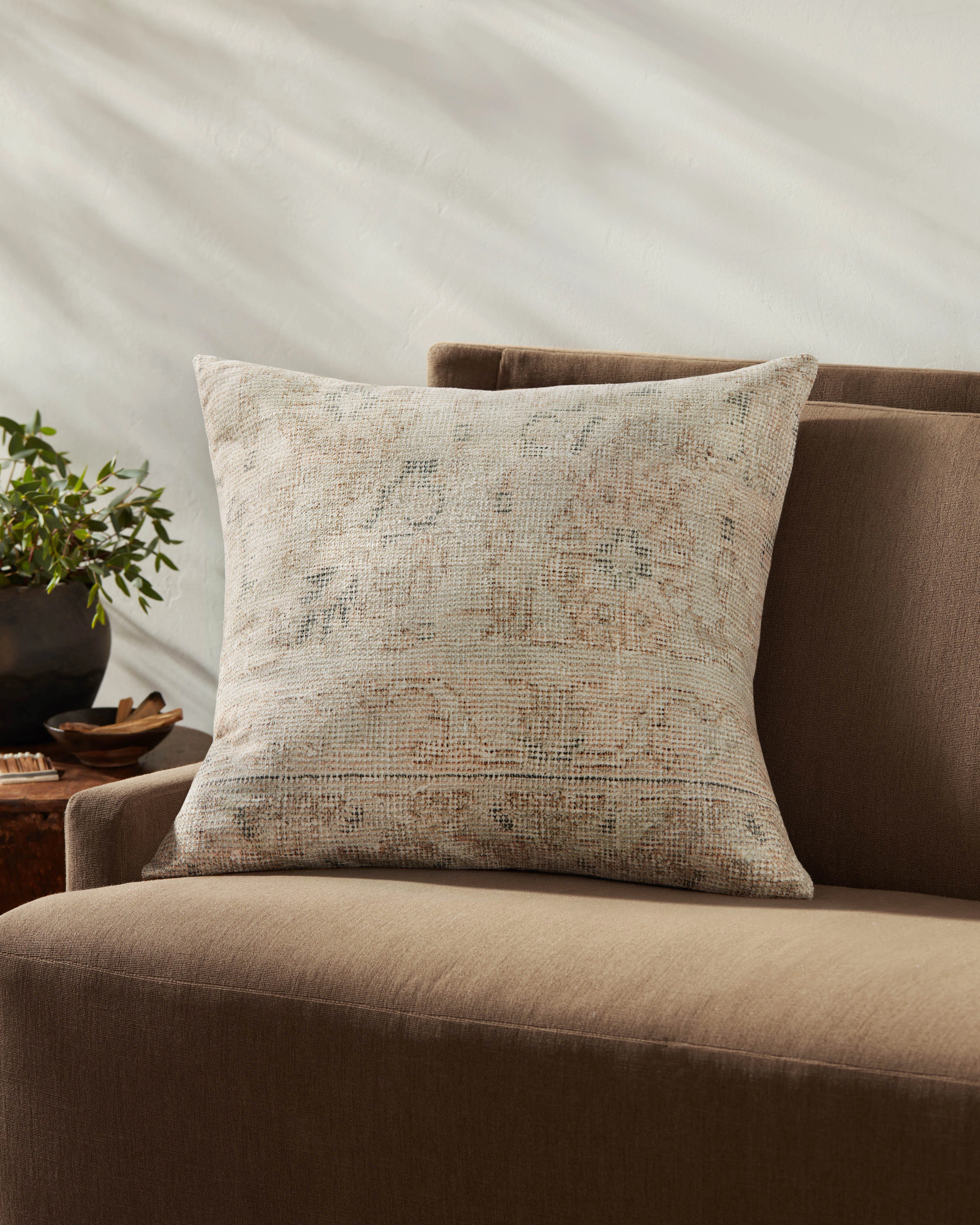 Amber Lewis x Loloi Celestia Pillow