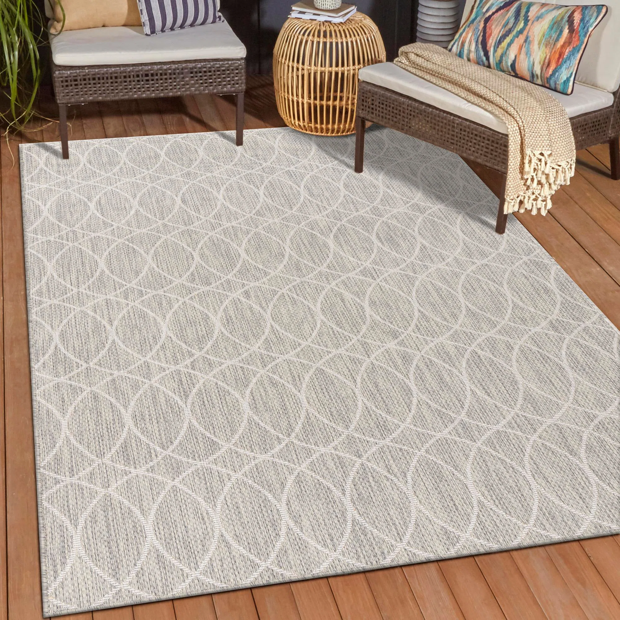 Light Gray Gitter Indoor/Outdoor Trellis Rug