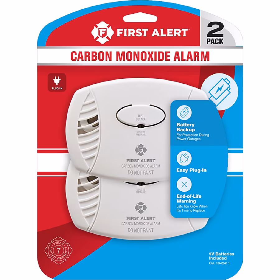 First Alert Plug In Carbon Monoxide Detector 2 Pack